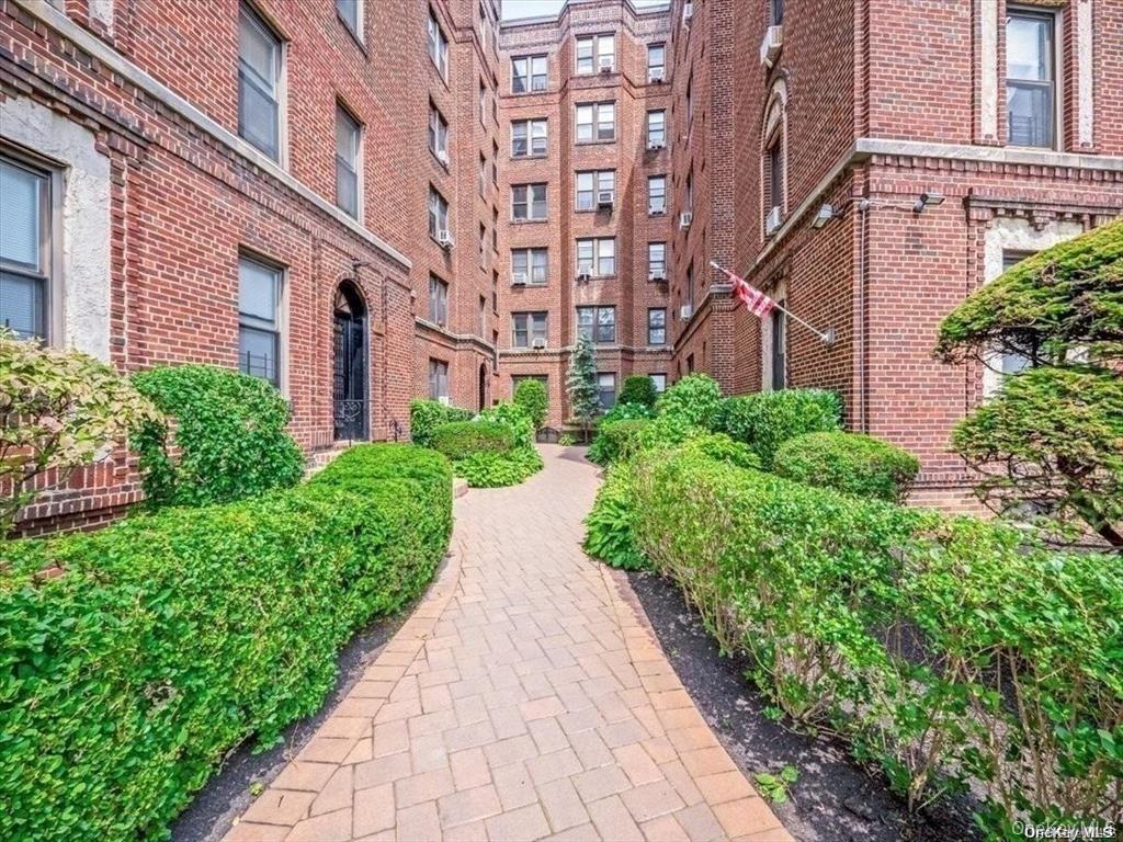 115-25 84 Avenue # 4B, Kew Gardens, NY 11418