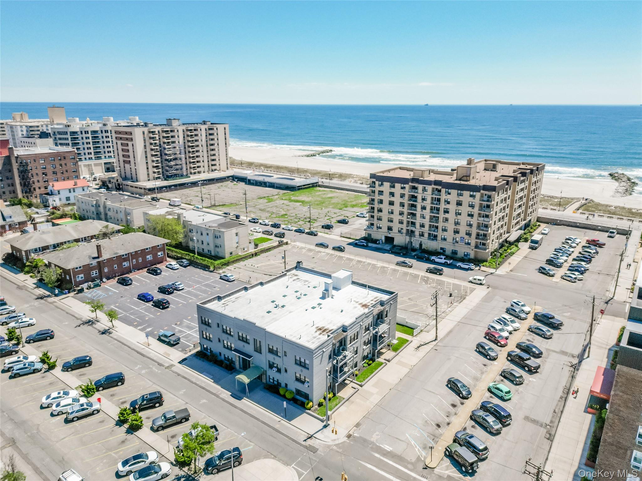 302 E Broadway # B, Long Beach, NY 11561