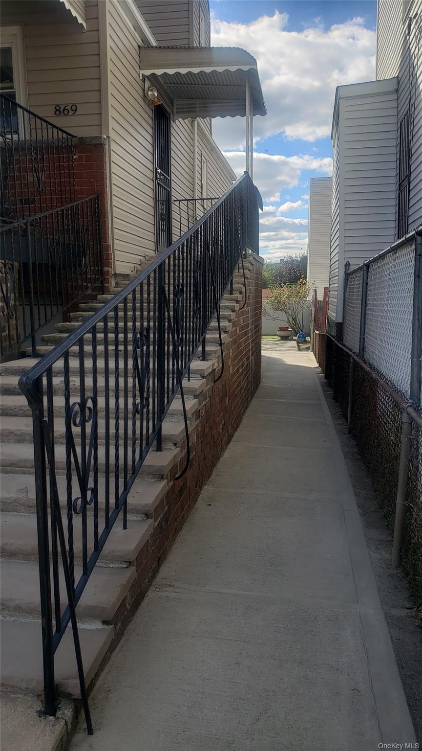 869 Olmstead Avenue, Bronx, NY 10473
