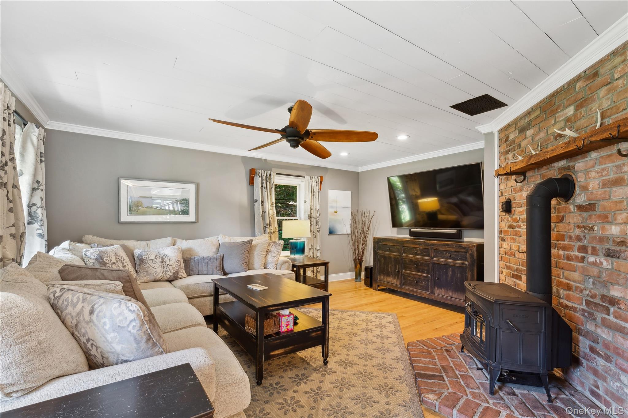 105 Ole Jule Lane, Mattituck, NY 11952