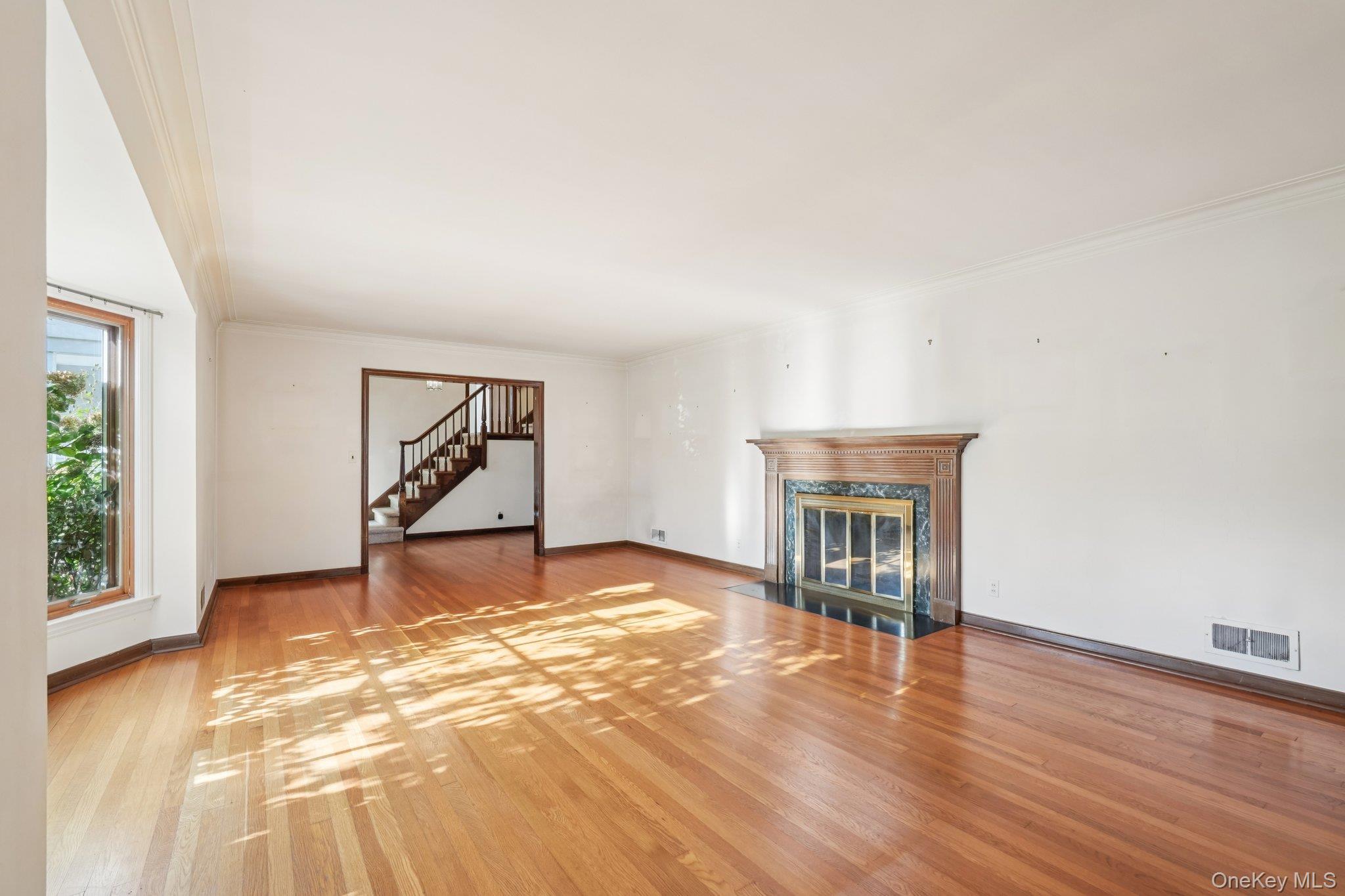 13 Hillview Drive, Scarsdale, NY 10583