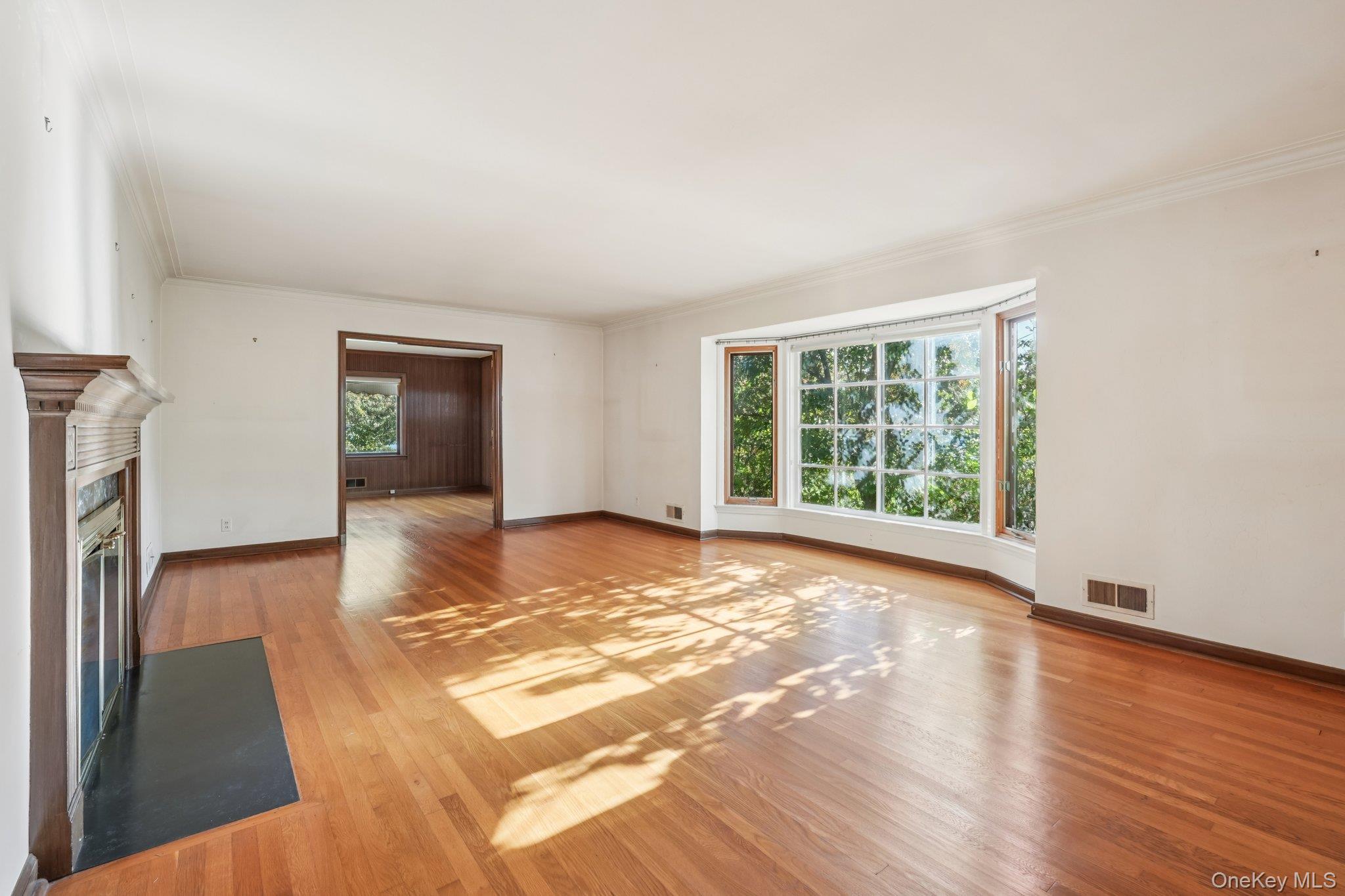 13 Hillview Drive, Scarsdale, NY 10583