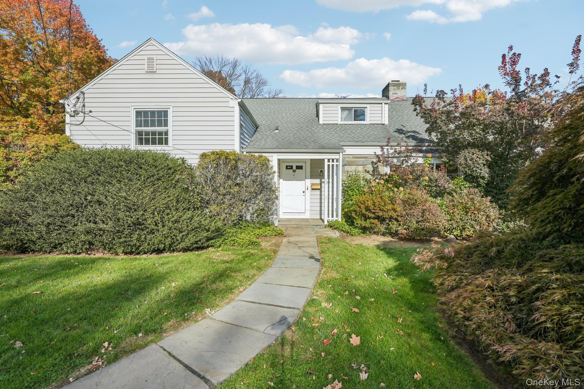 13 Hillview Drive, Scarsdale, NY 10583