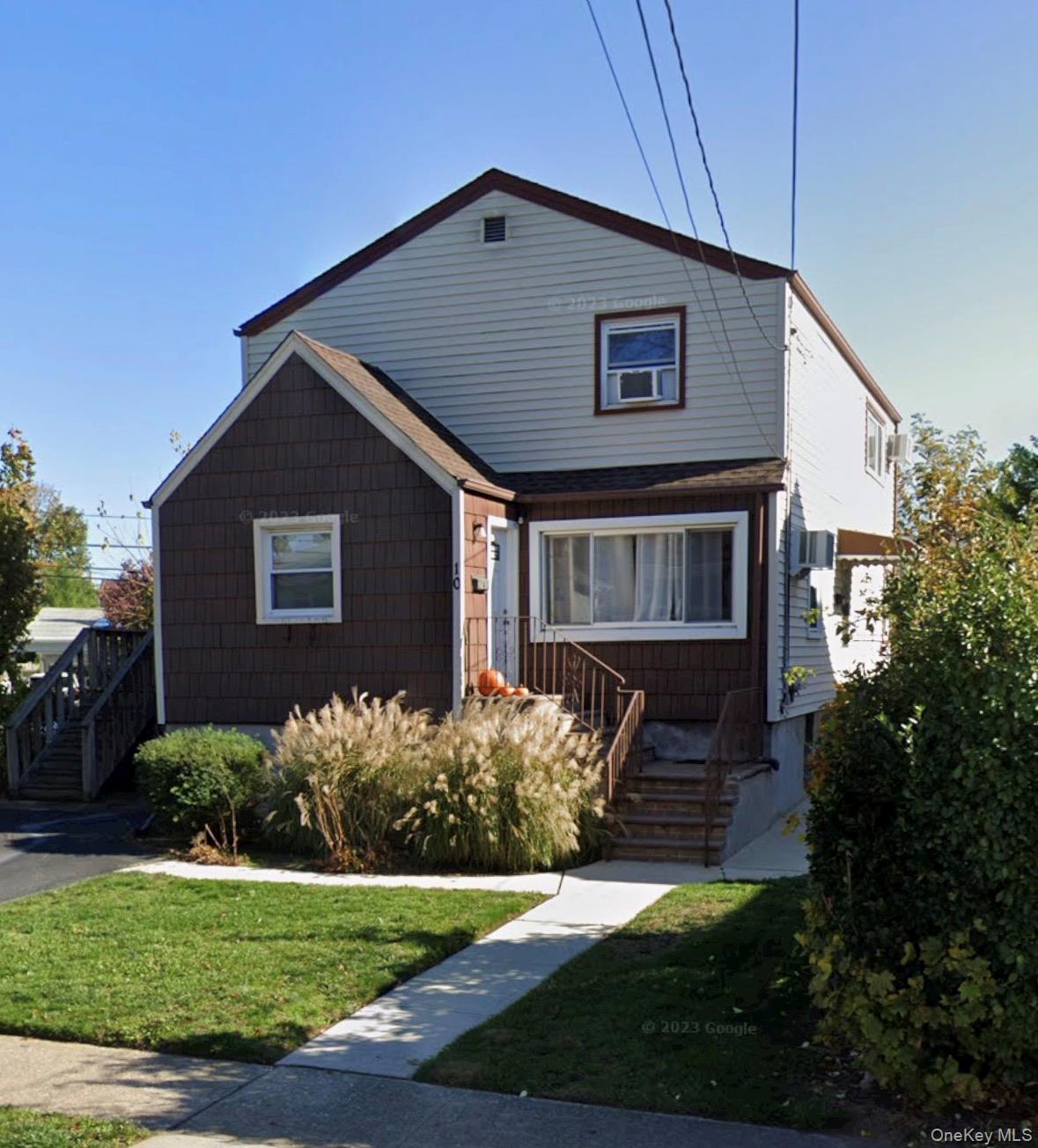 10 3rd Avenue, East Rockaway, NY 11518