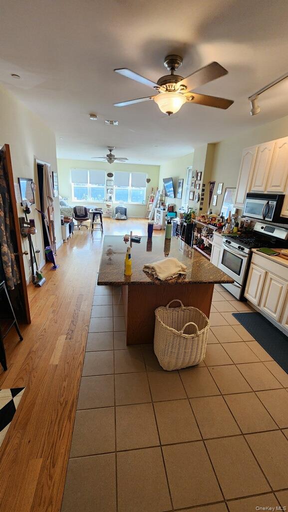 292 Main Street, Huntington, NY 11743