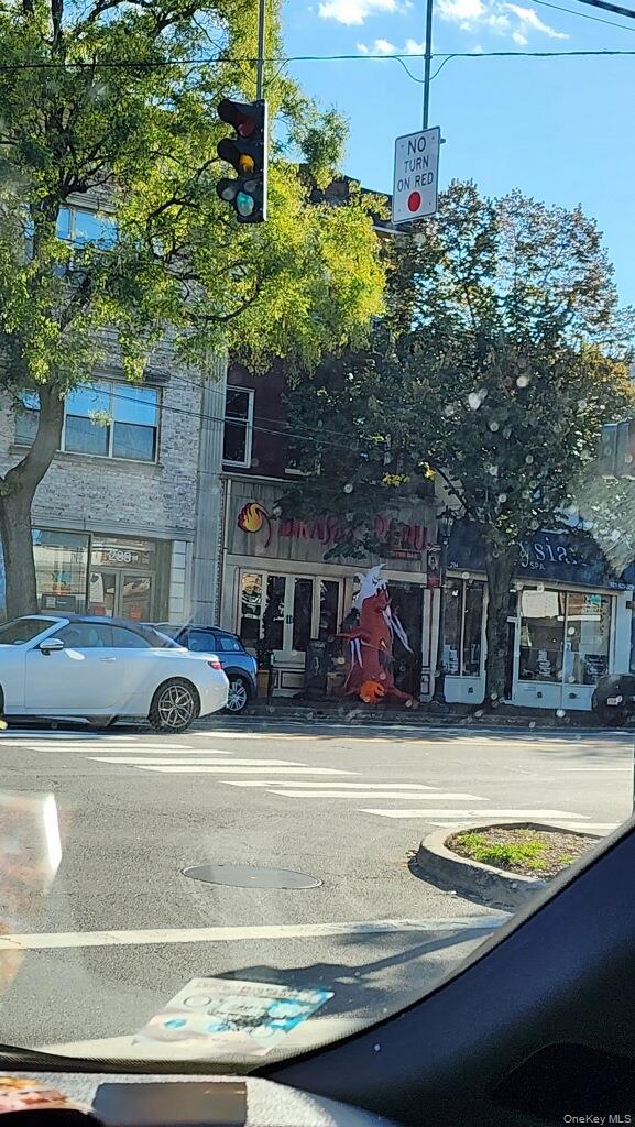 292 Main Street, Huntington, NY 11743