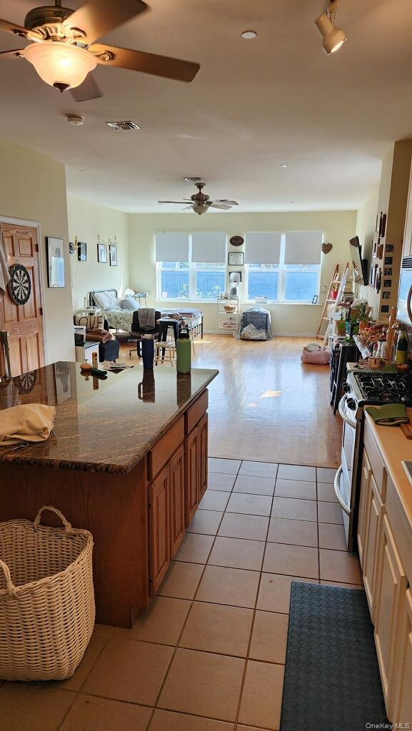 292 Main Street, Huntington, NY 11743