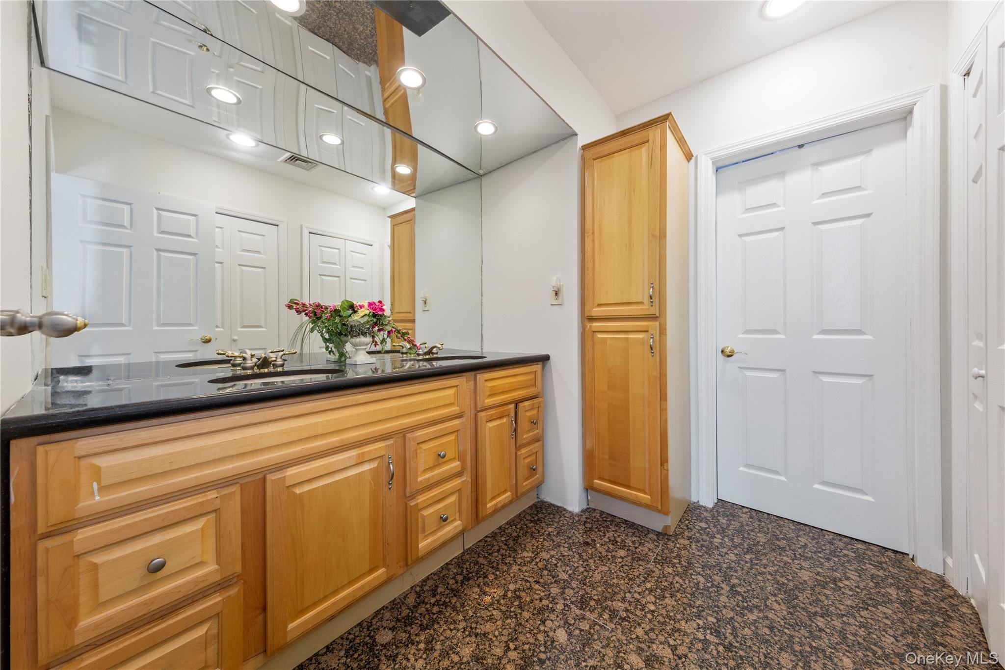 7157 Douglaston Parkway, Little Neck, NY 11362