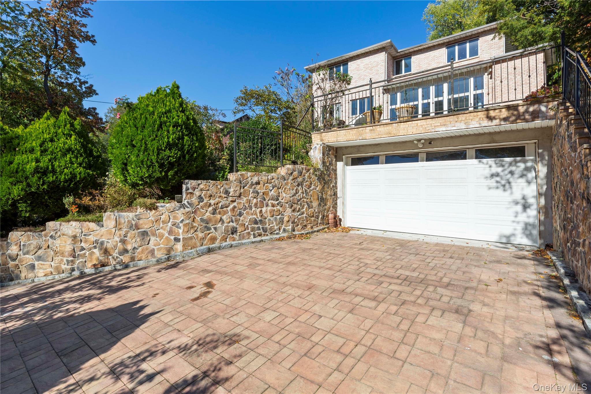 7157 Douglaston Parkway, Little Neck, NY 11362