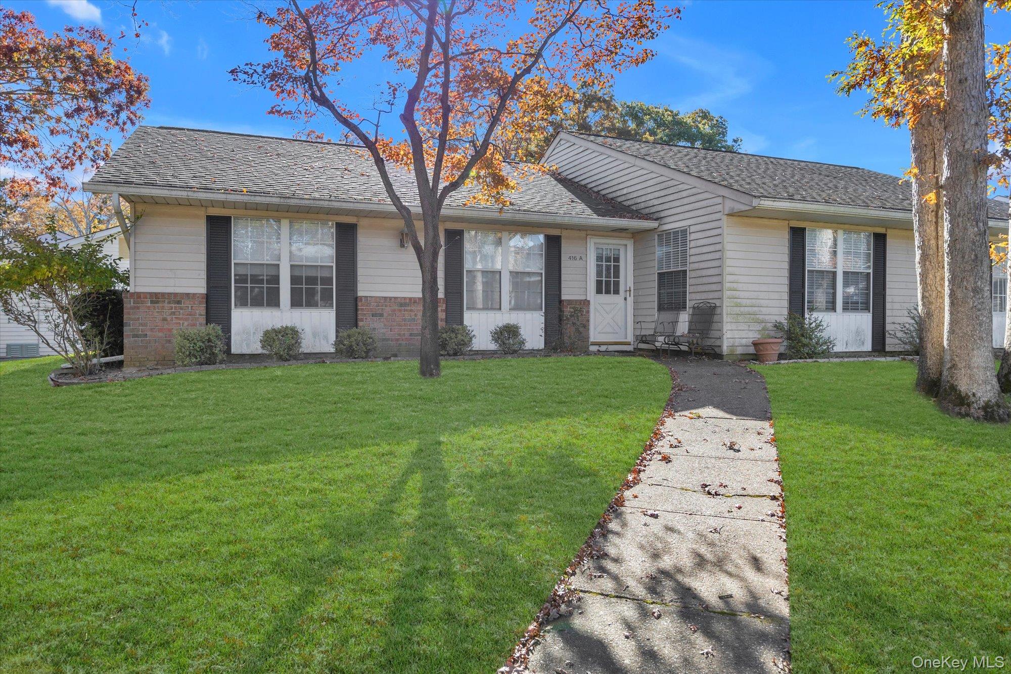 416 Weymouth Court # A, Ridge, NY 11961