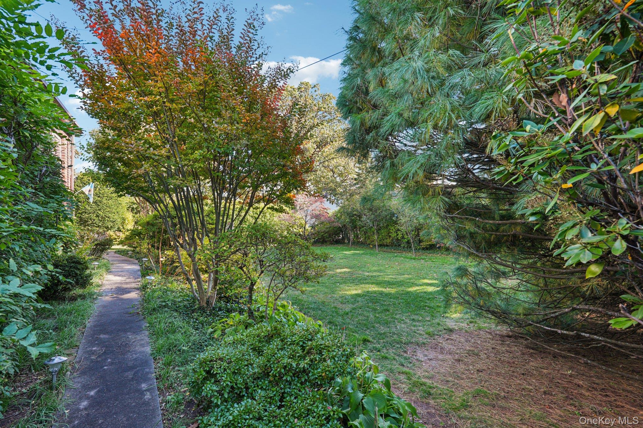 18 Chippewa Road, Yonkers, NY 10710