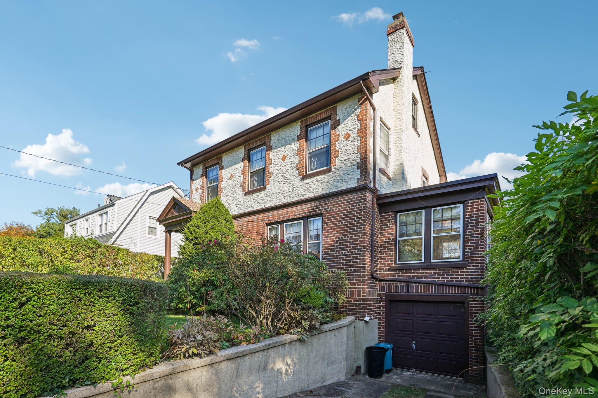 18 Chippewa Road, Yonkers, NY 10710