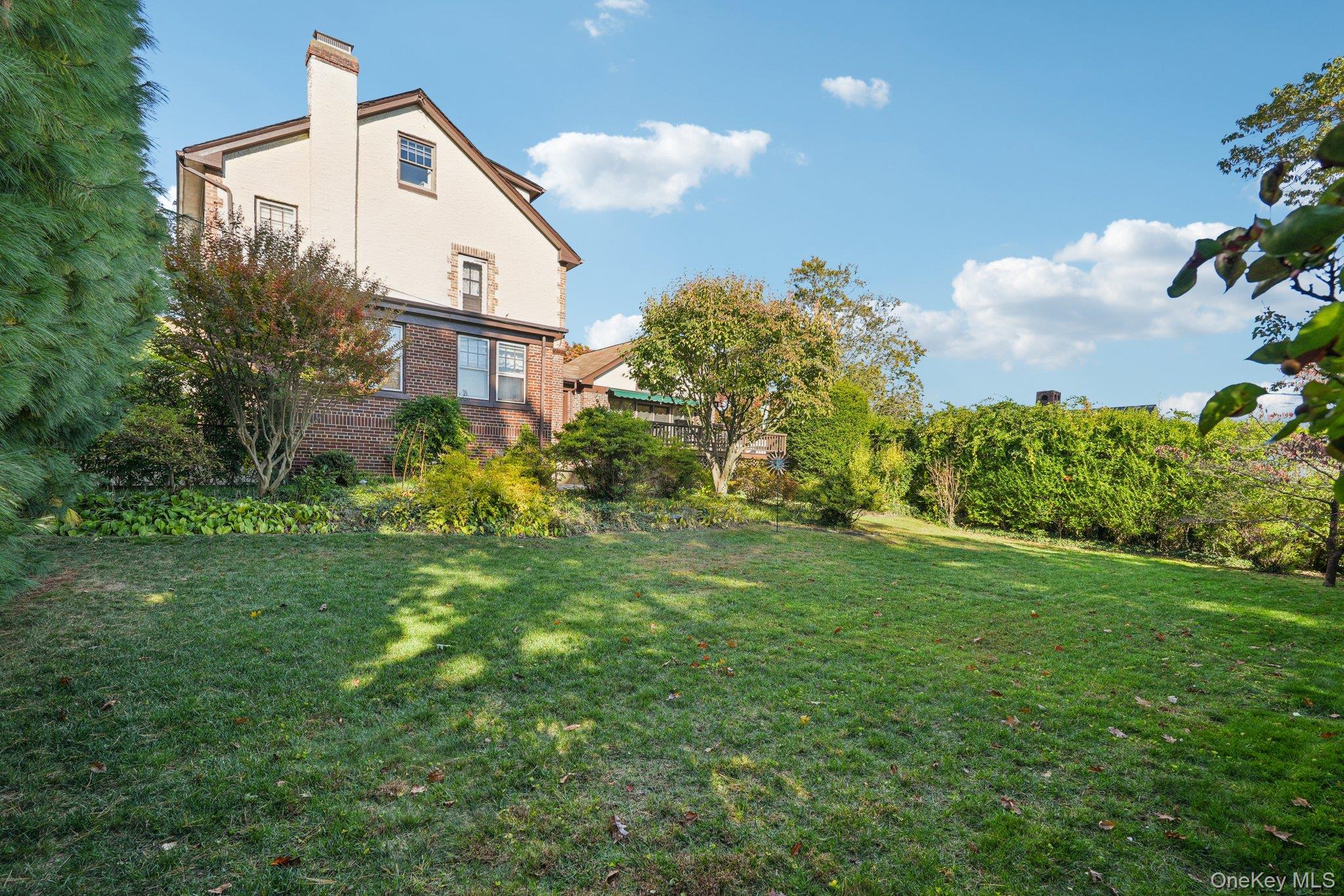 18 Chippewa Road, Yonkers, NY 10710