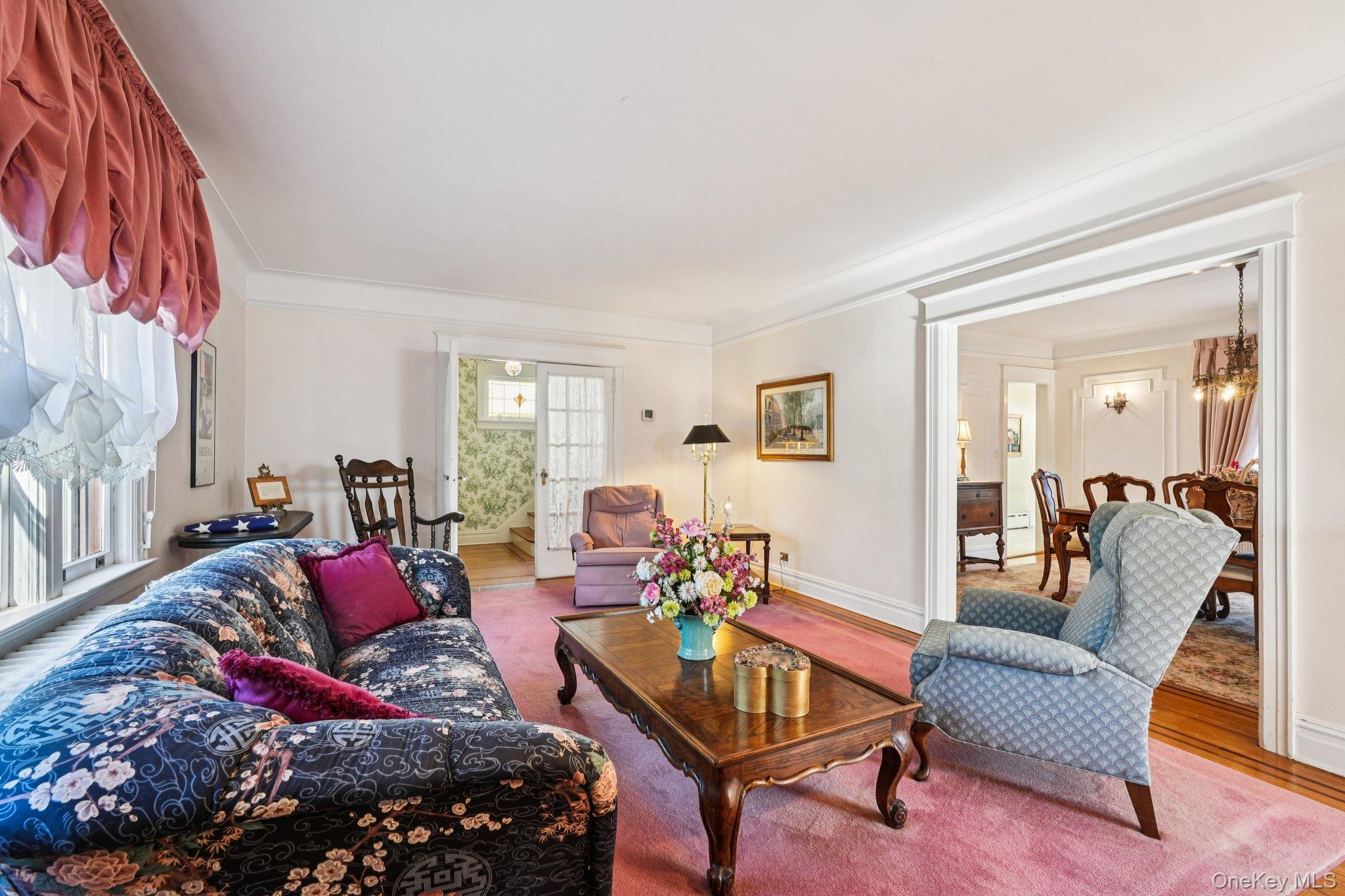 18 Chippewa Road, Yonkers, NY 10710