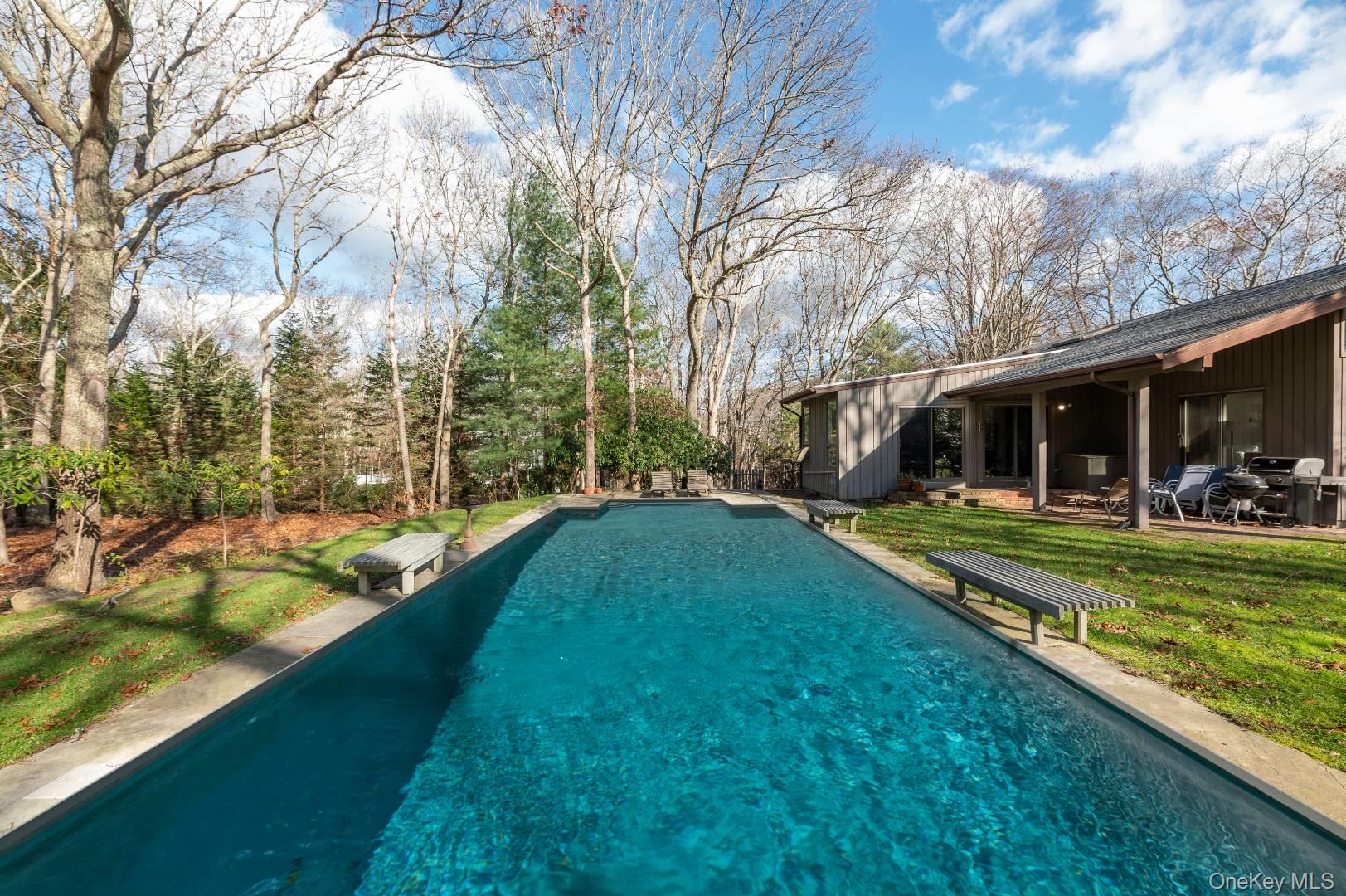 3 Forest Court, East Hampton, NY 11937