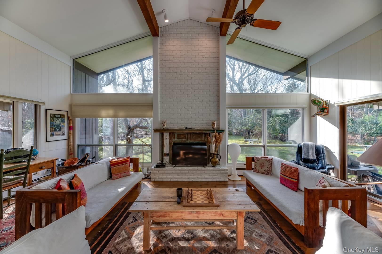 3 Forest Court, East Hampton, NY 11937