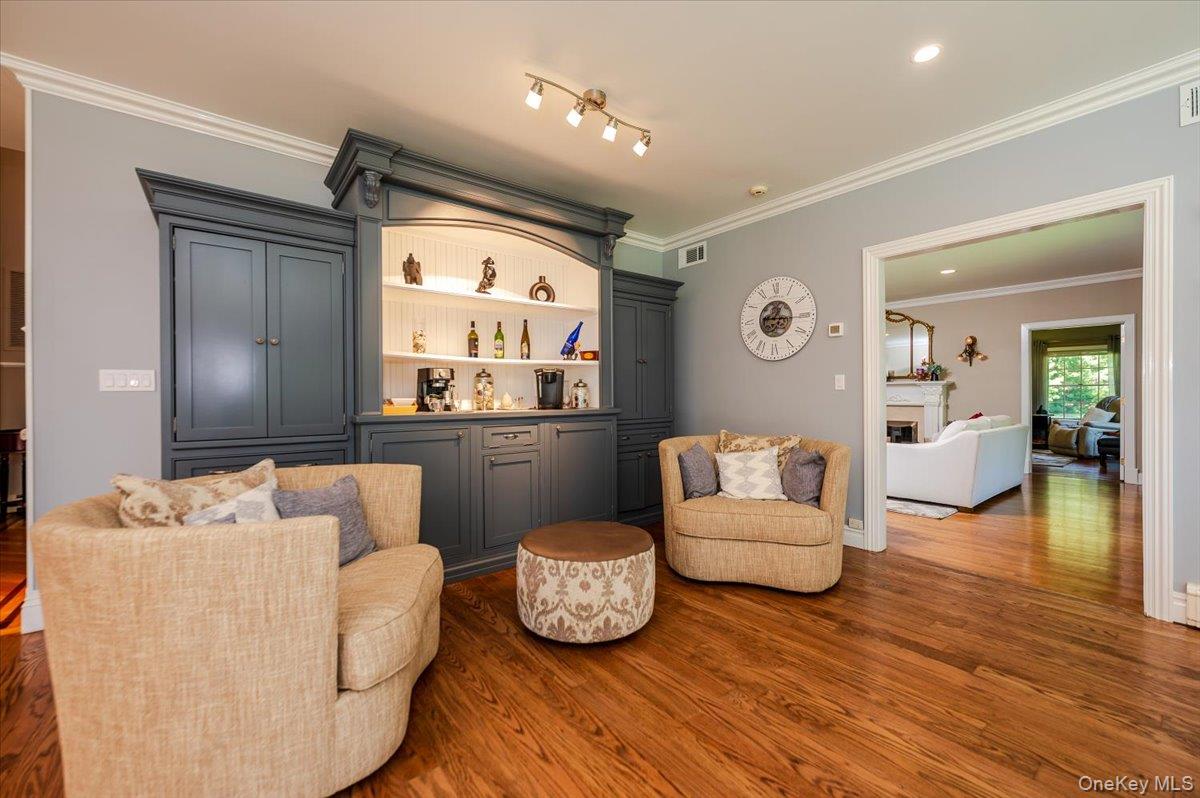 155 Jennings Road, Cold Spring Harbor, NY 11724