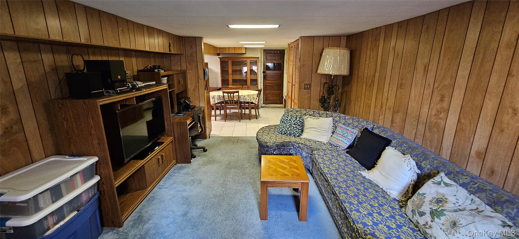 7854 75th Street, Glendale, NY 11385