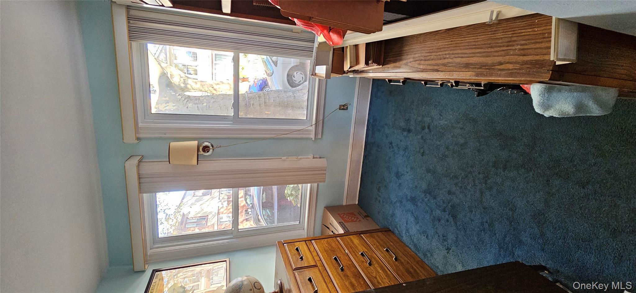 7854 75th Street, Glendale, NY 11385