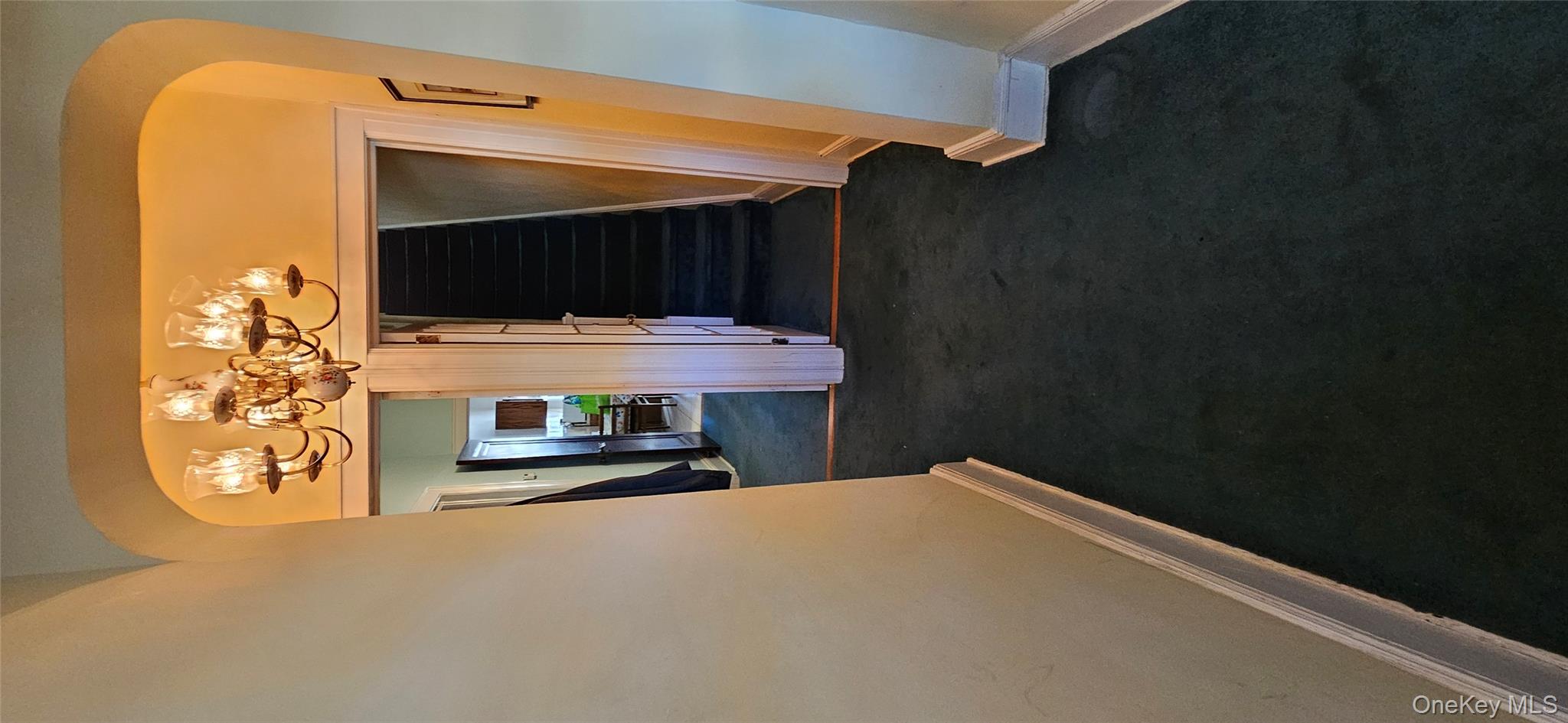 7854 75th Street, Glendale, NY 11385