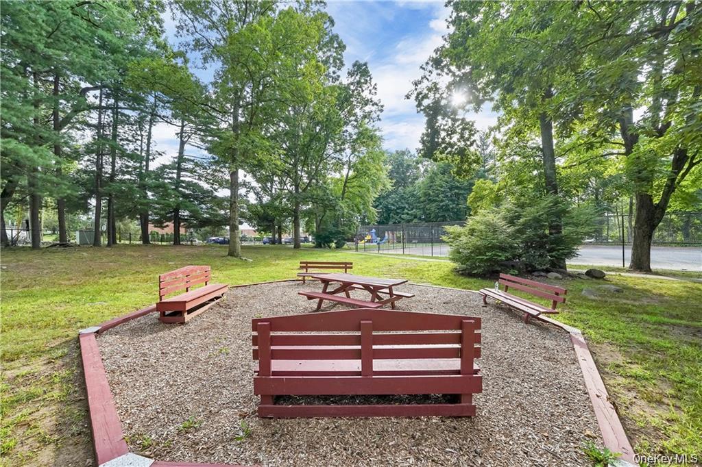 18 Somerset Drive # C, Suffern, NY 10901