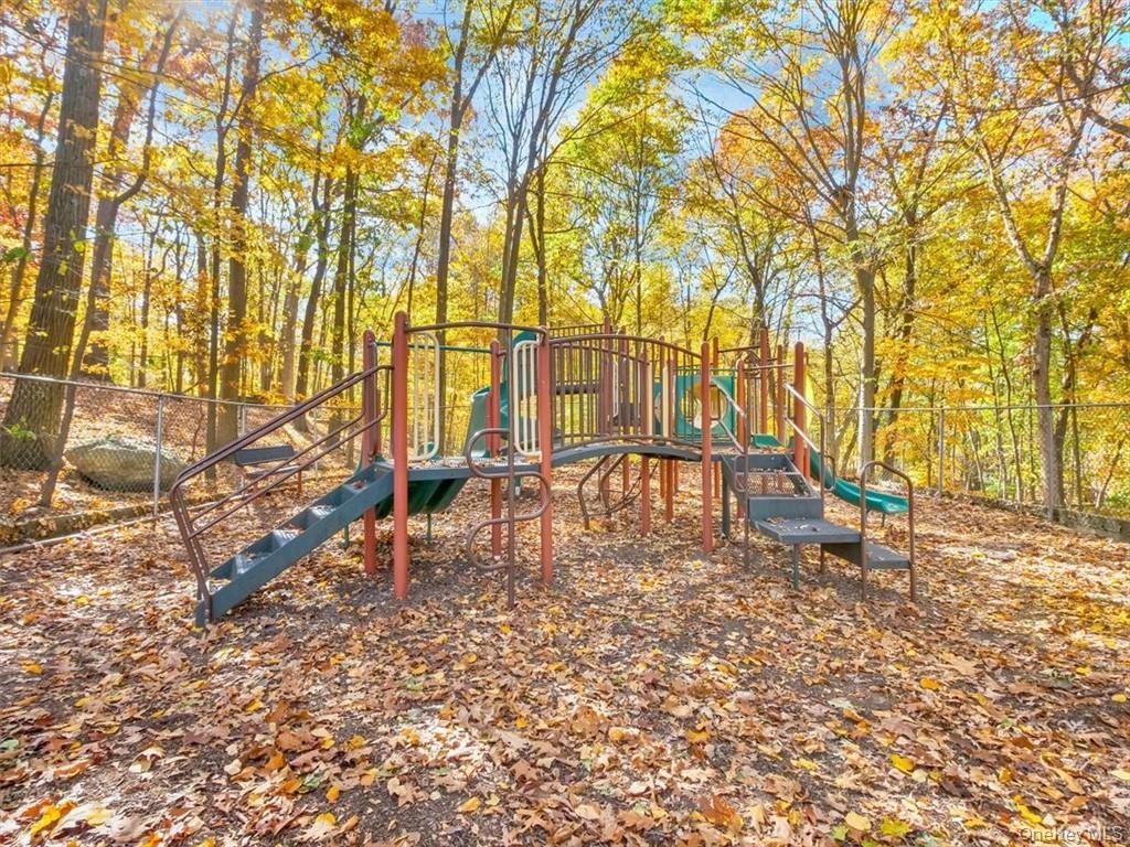 18 Somerset Drive # C, Suffern, NY 10901