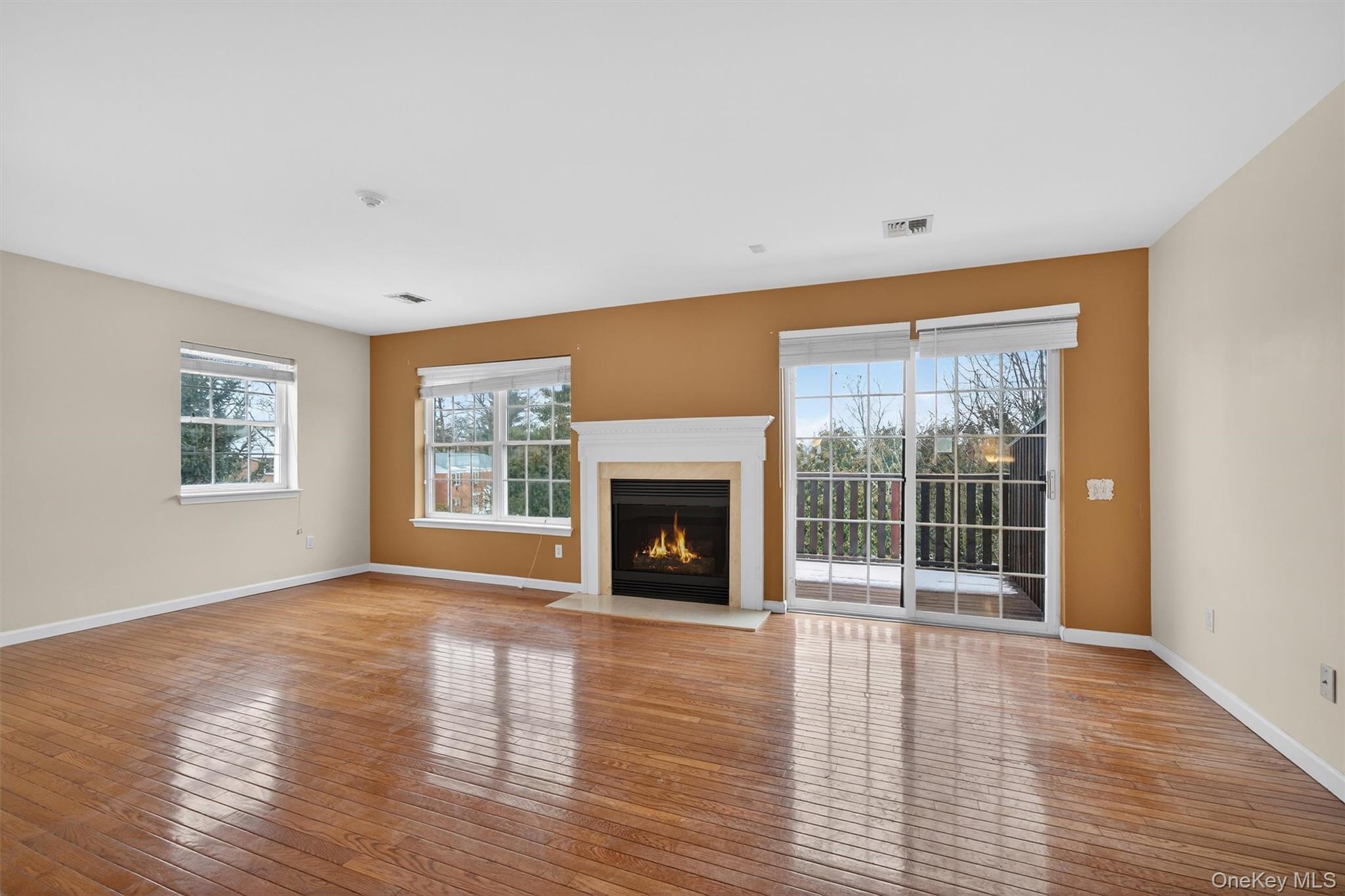 77 Jamie Court, Suffern, NY 10901