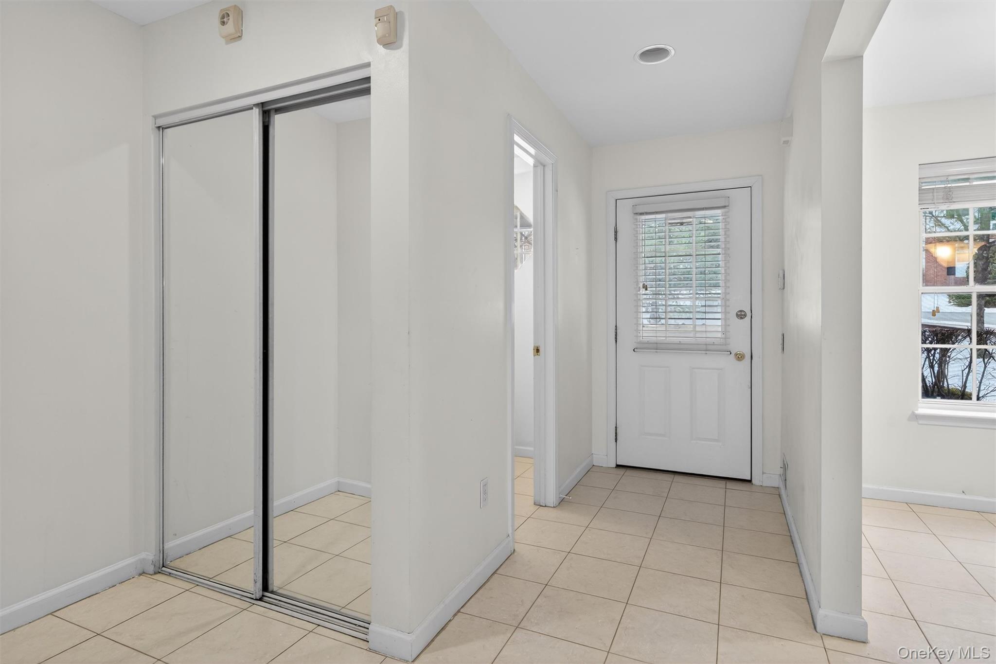 77 Jamie Court, Suffern, NY 10901