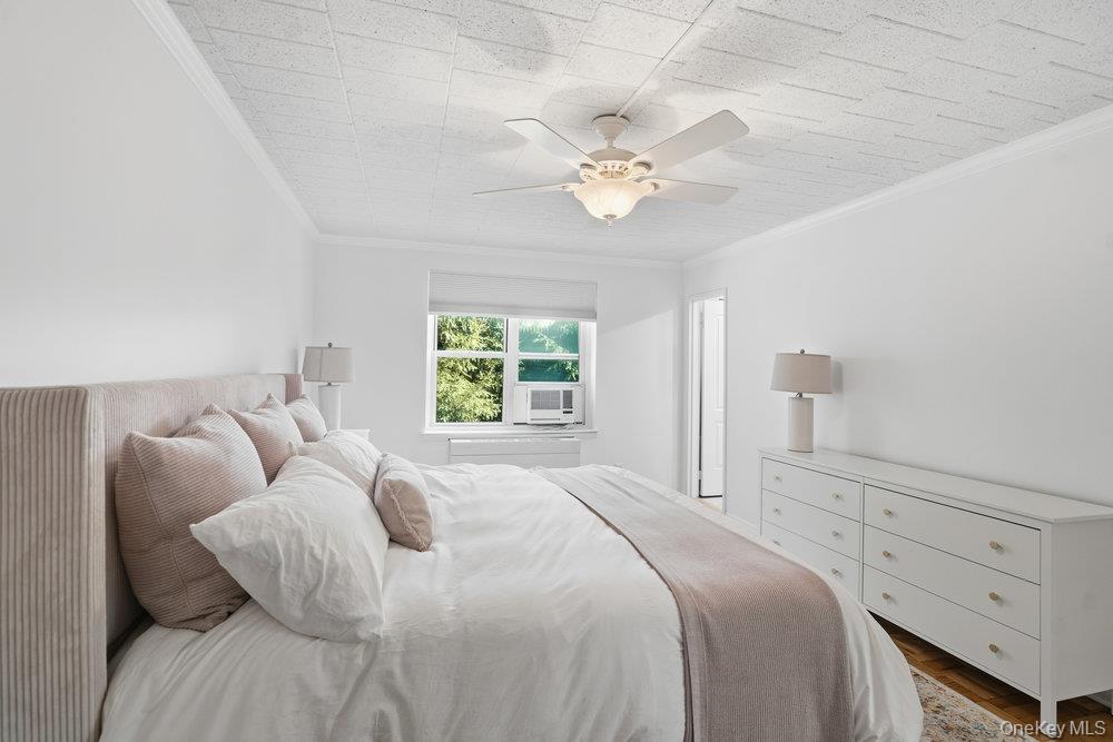 125 Main Street # 1T, Port Washington, NY 11050