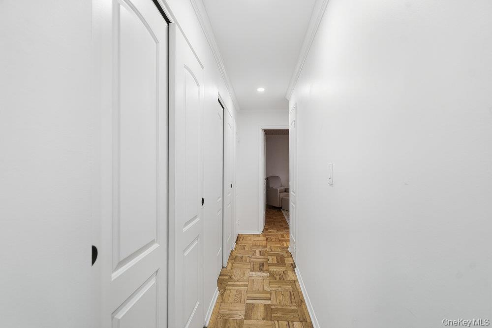 125 Main Street # 1T, Port Washington, NY 11050