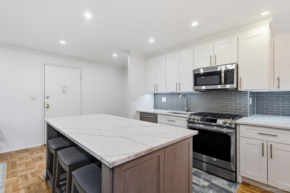 125 Main Street # 1T, Port Washington, NY 11050