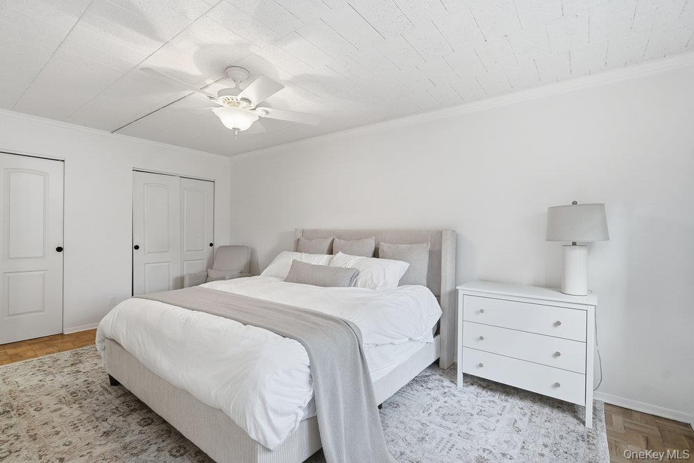 125 Main Street # 1T, Port Washington, NY 11050