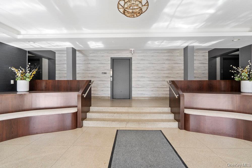 125 Main Street # 1T, Port Washington, NY 11050