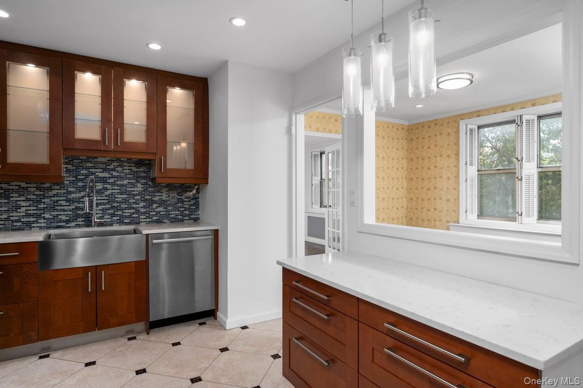 600 Locust Street # 2J, Mount Vernon, NY 10552