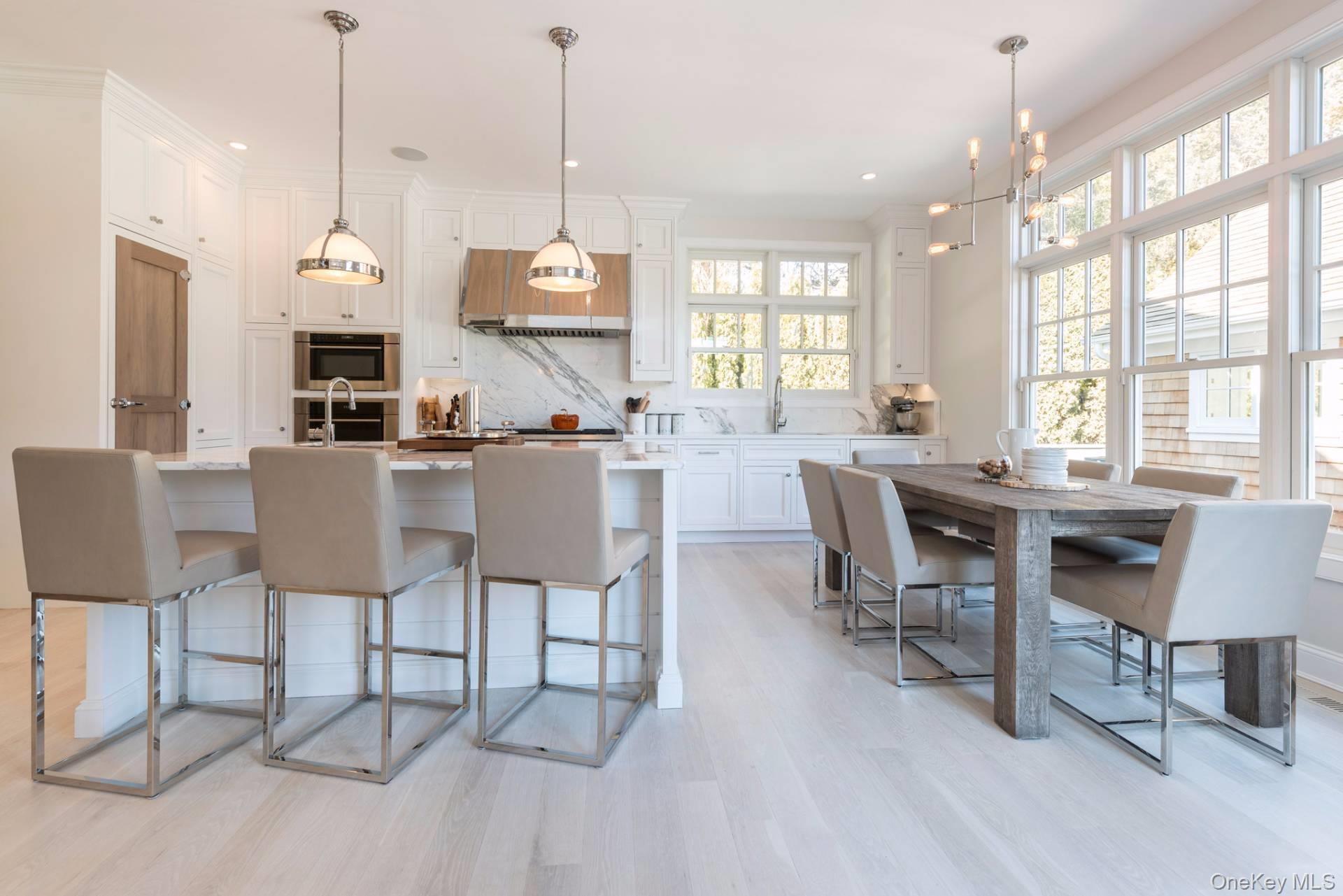 35 Huntington Lane, Southampton, NY 11976