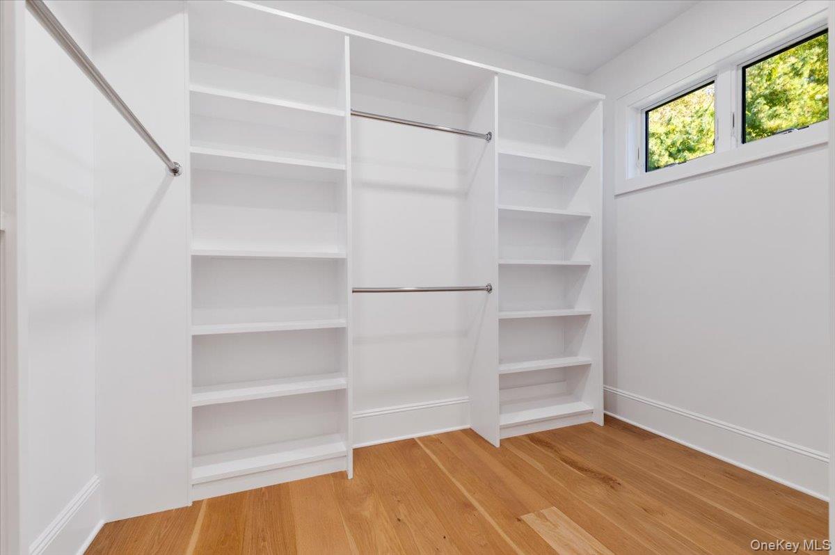 17 Moriches Avenue, East Moriches, NY 11940