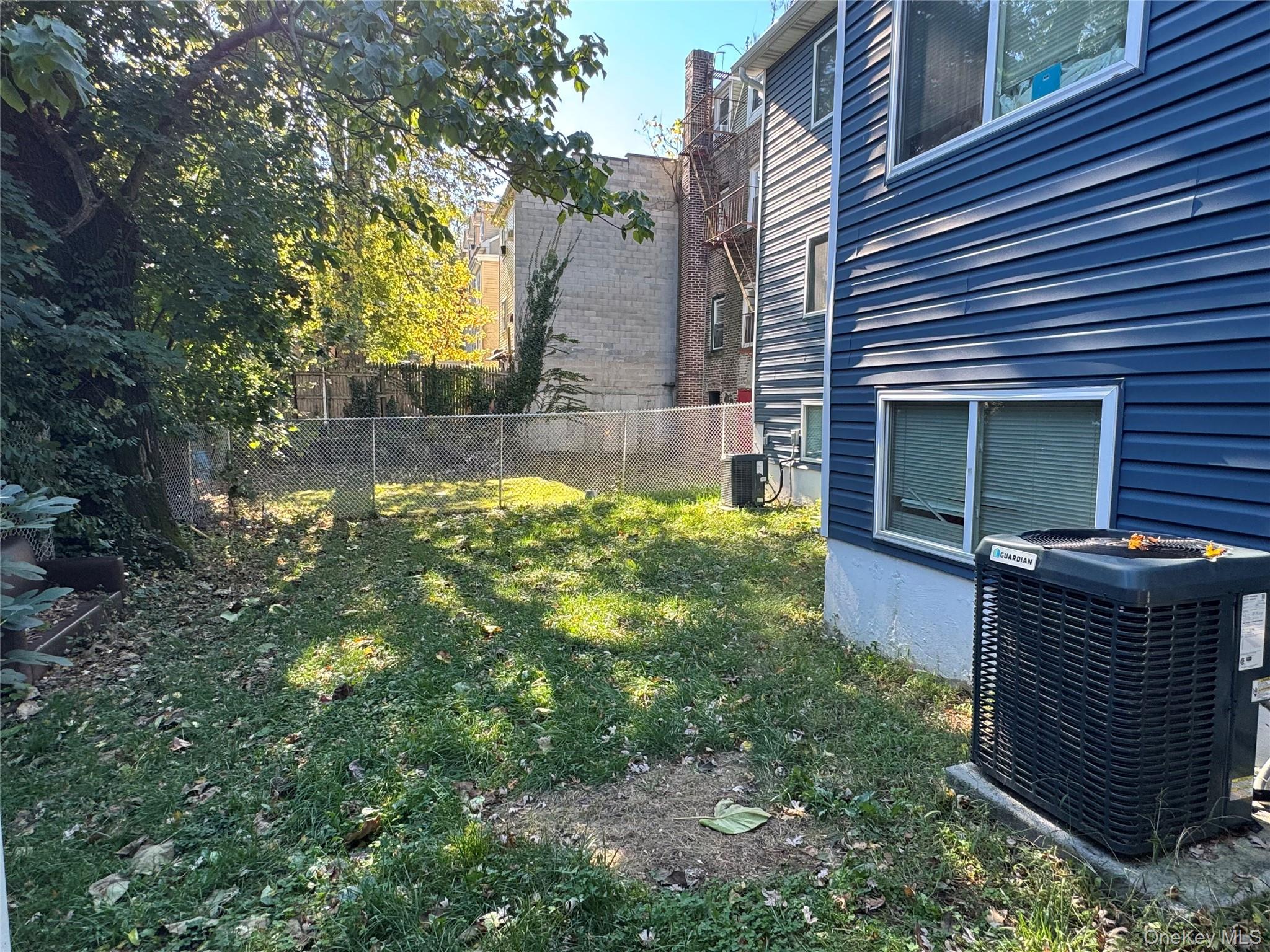 261-265 York Avenue, Staten Island, NY 10301