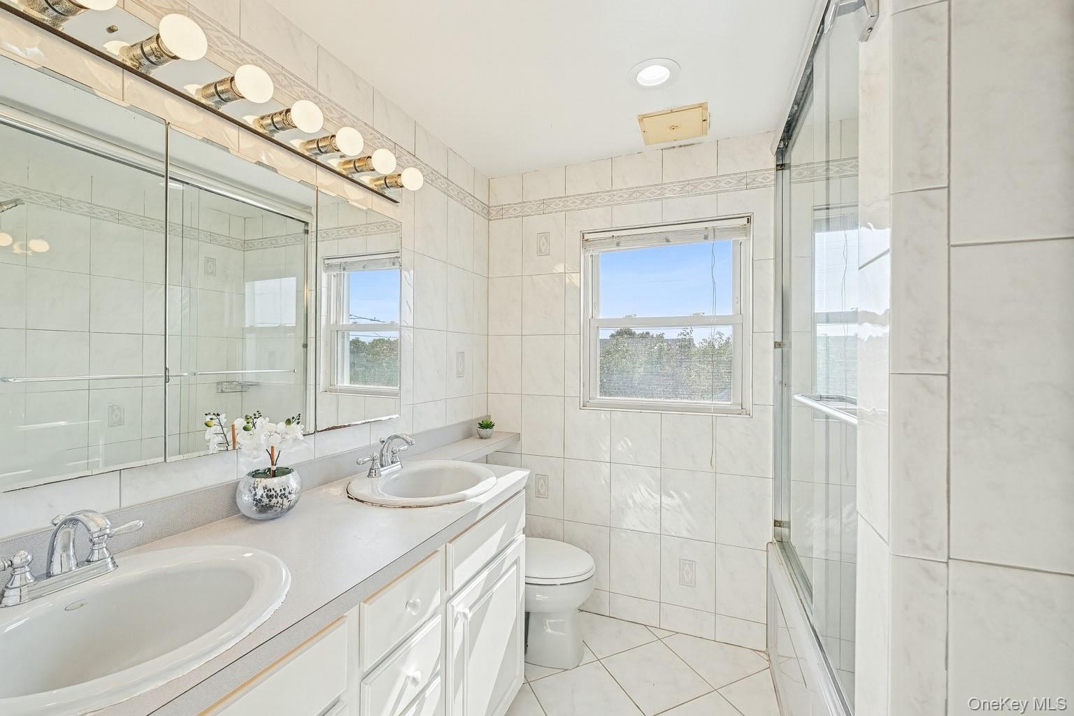 160 Bedford Avenue, Merrick, NY 11566