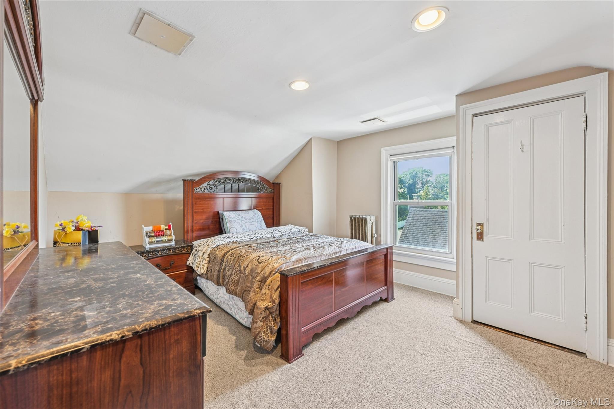 160 Bedford Avenue, Merrick, NY 11566