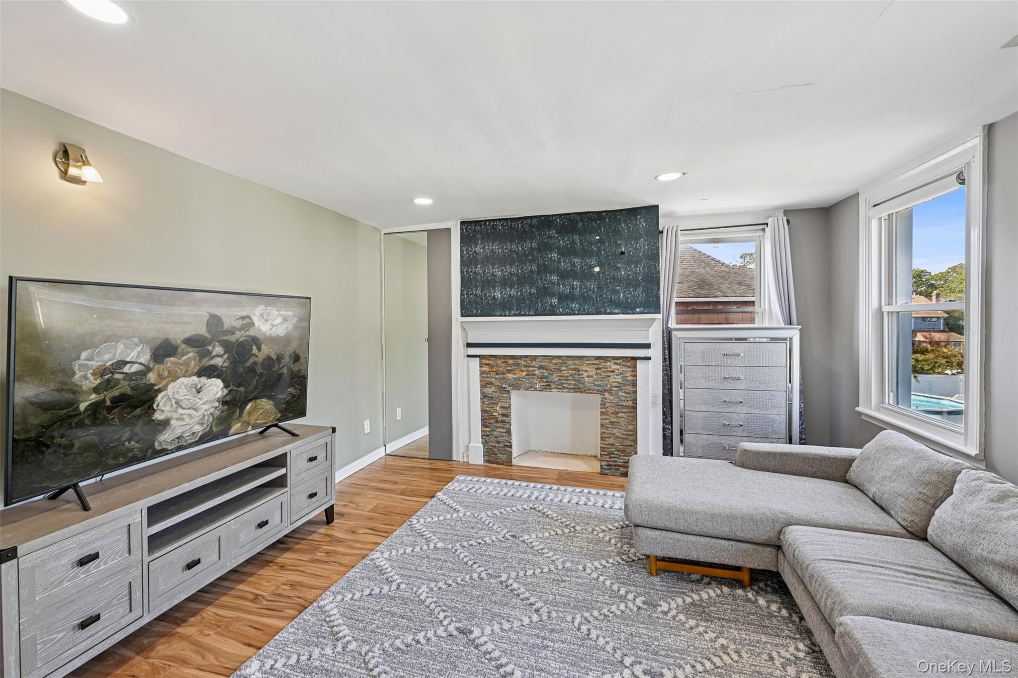 160 Bedford Avenue, Merrick, NY 11566