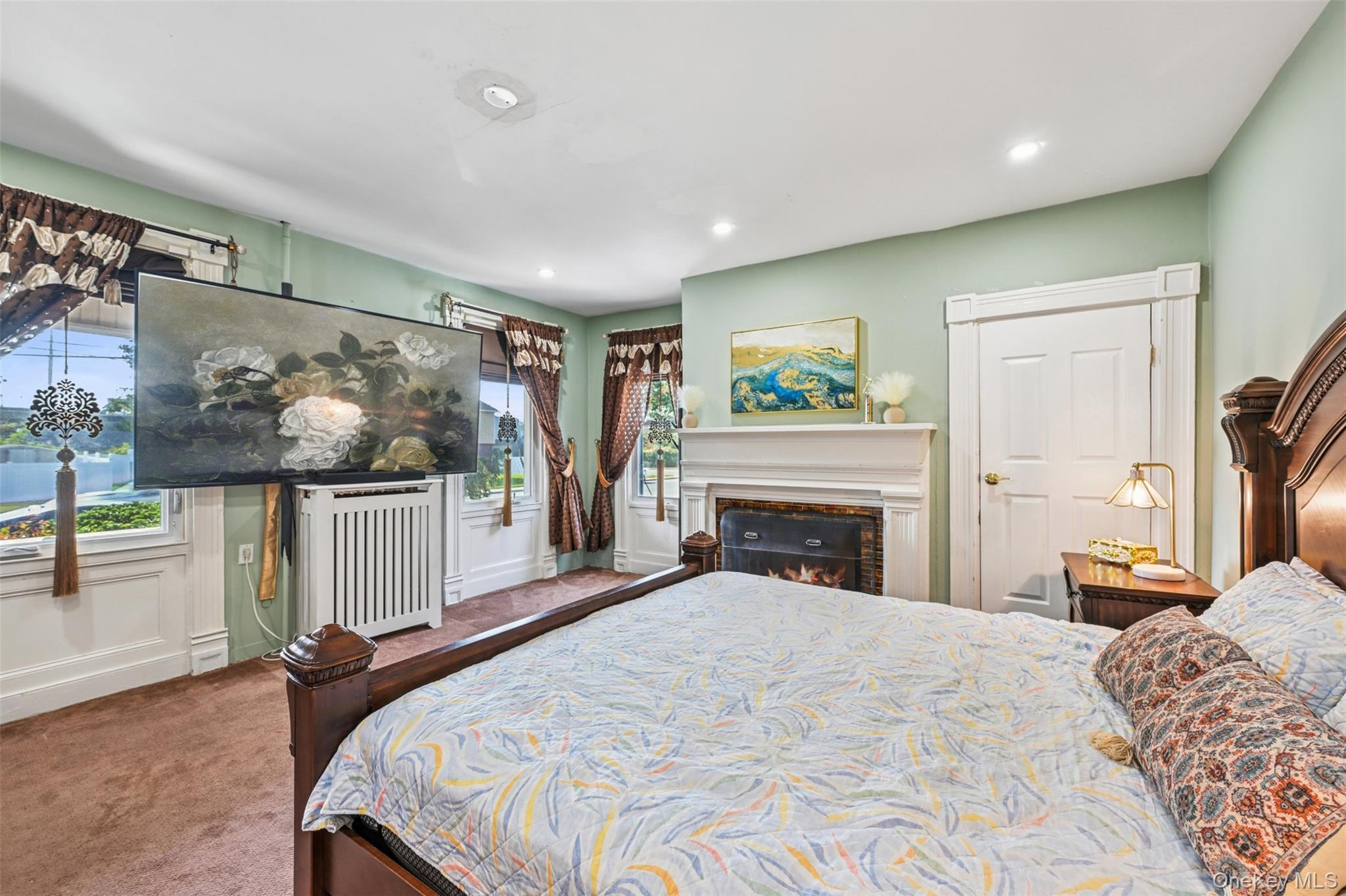 160 Bedford Avenue, Merrick, NY 11566