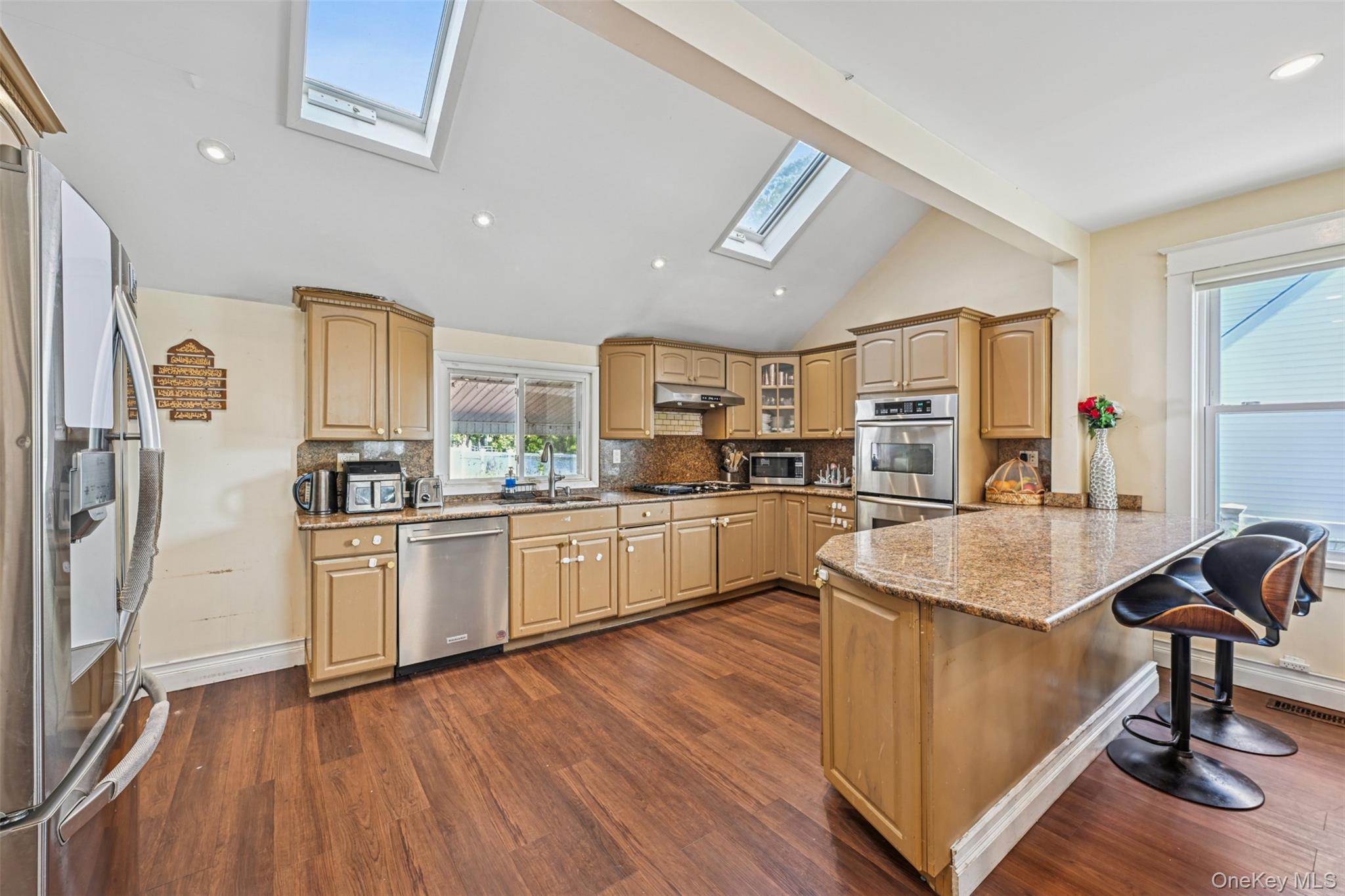 160 Bedford Avenue, Merrick, NY 11566