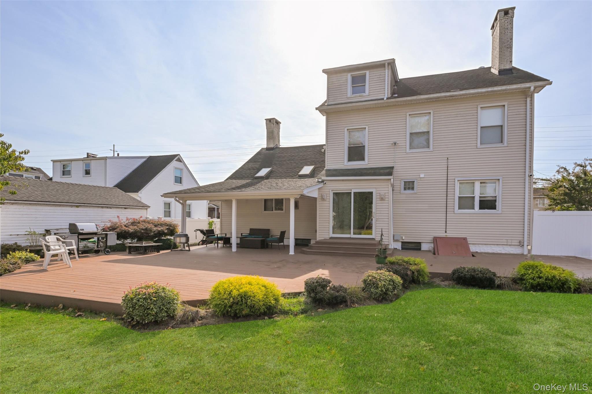 160 Bedford Avenue, Merrick, NY 11566