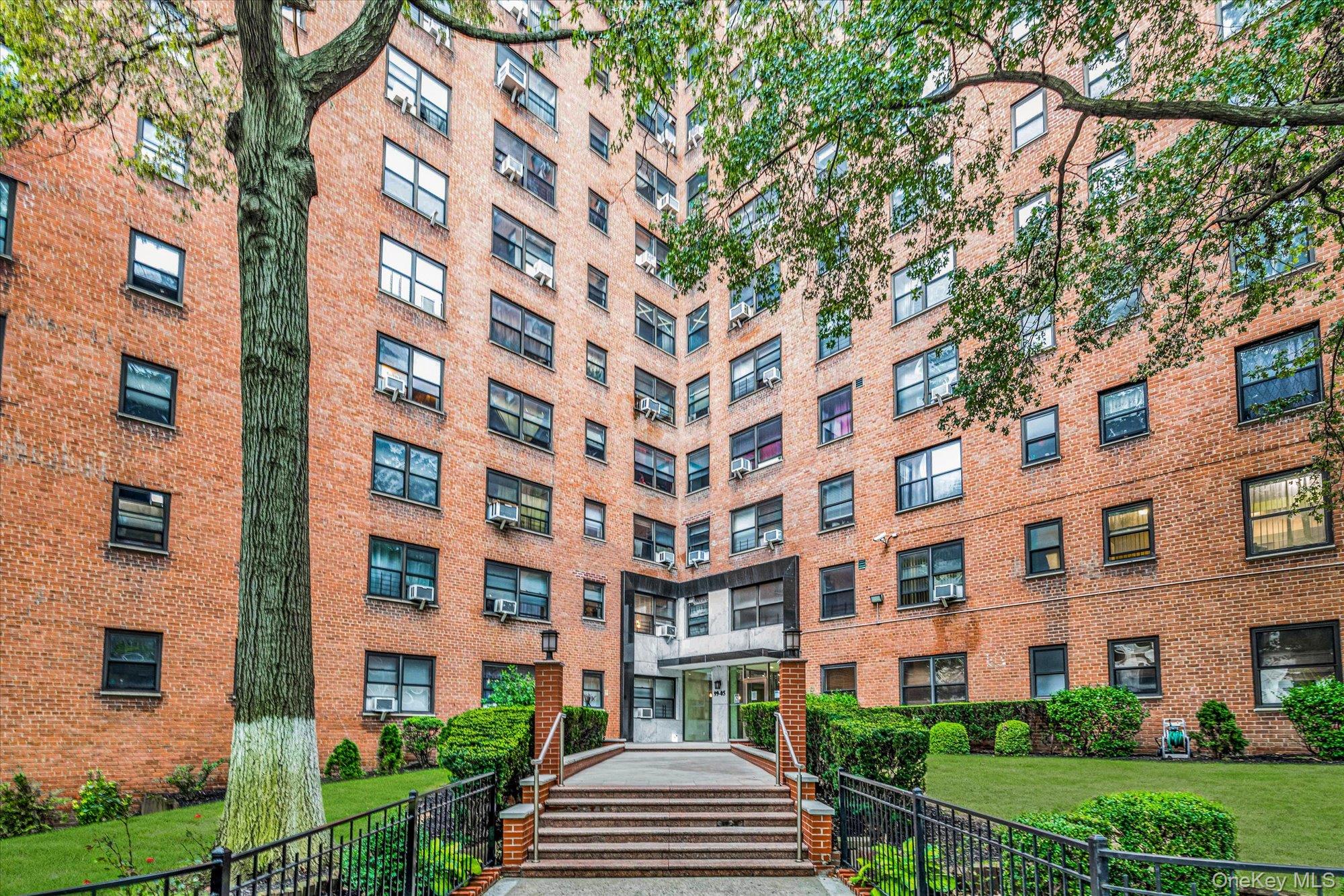 99-05 63rd Drive # 3U, Rego Park, NY 11374