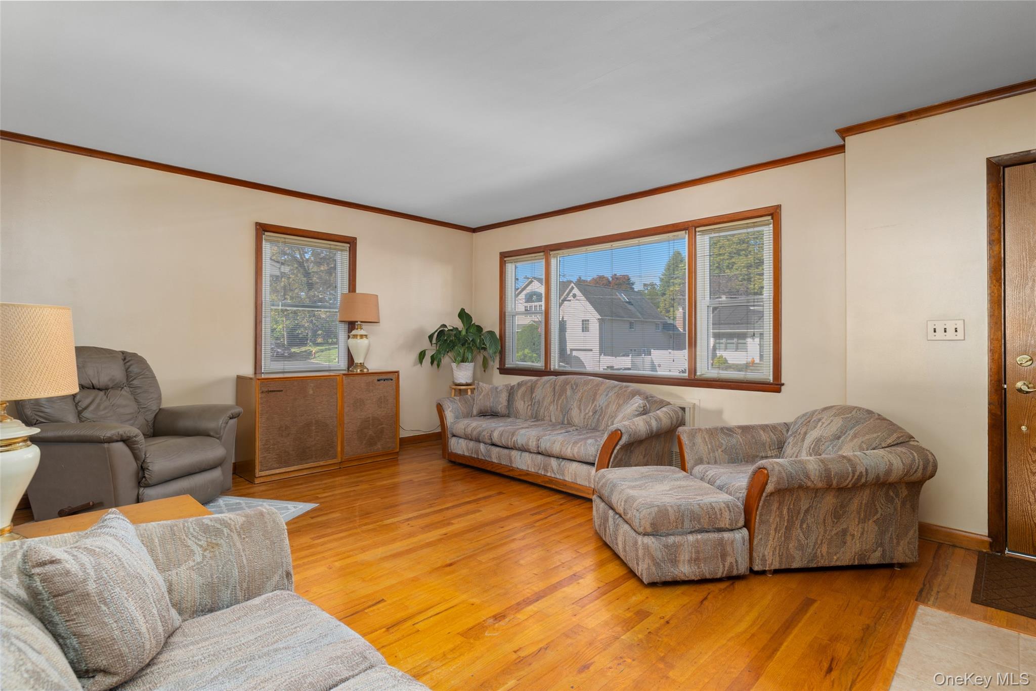 2360 Hamilton Road, North Bellmore, NY 11710