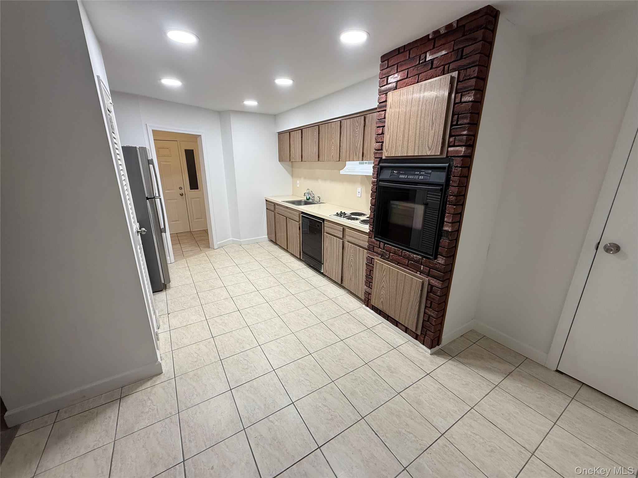 5 Jonquill Lane, Kings Park, NY 11754