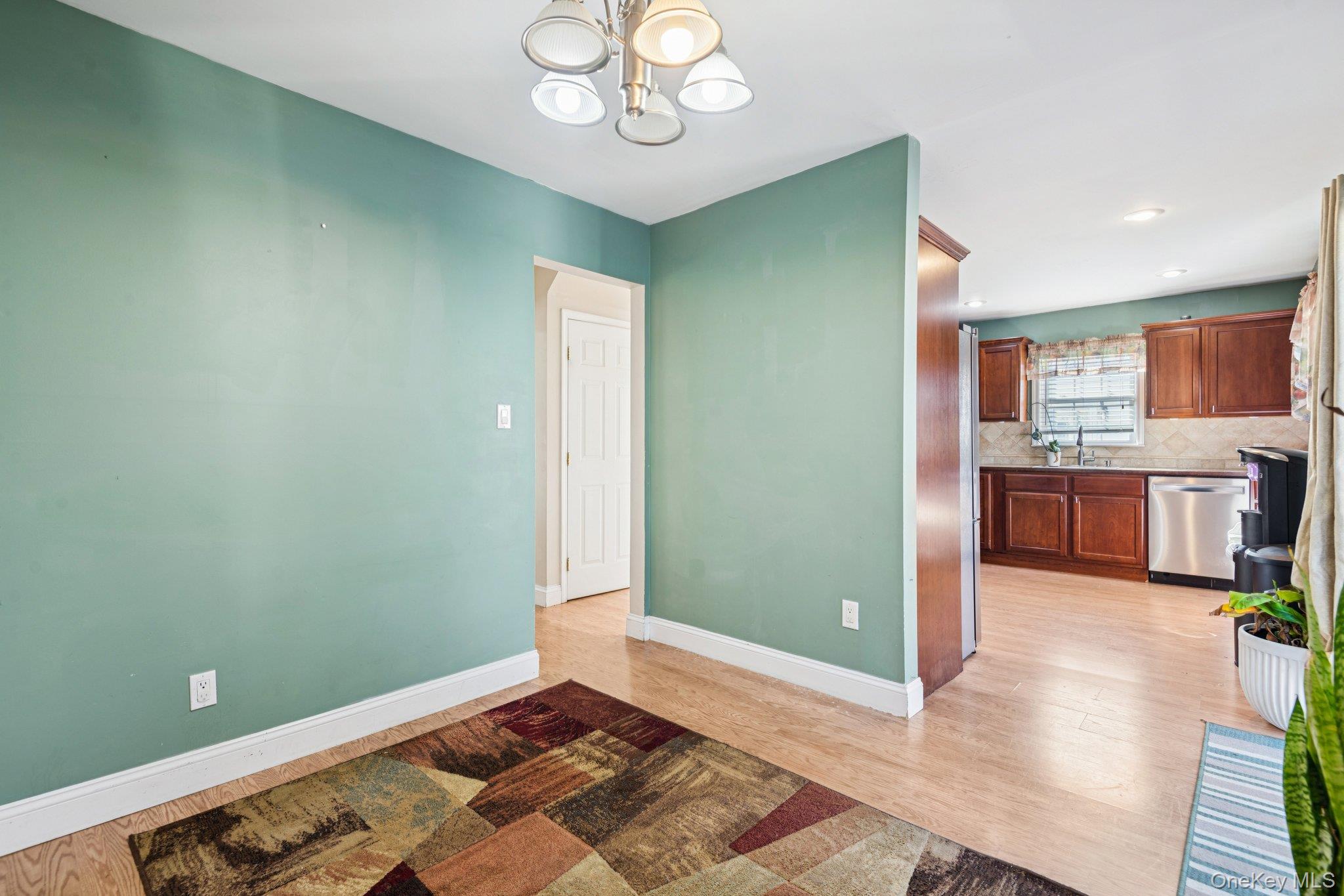 40 Elm Street, Hicksville, NY 11801