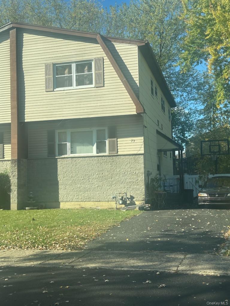 73 Lonergan Drive, Suffern, NY 10901