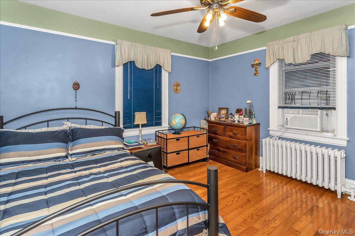 21 Hayden Avenue, Great Neck, NY 11024