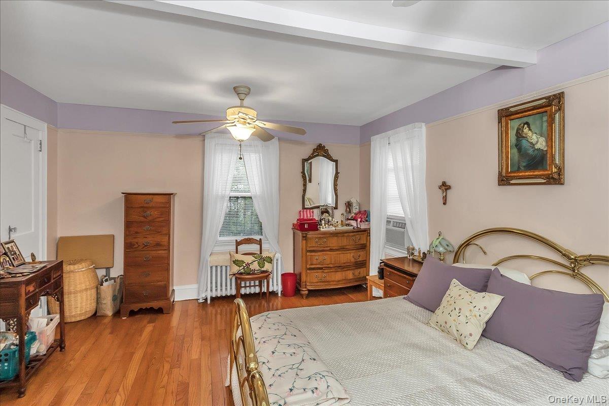 21 Hayden Avenue, Great Neck, NY 11024